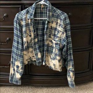 Custom bleached crop flannel